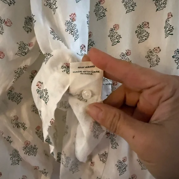 Doen Jane Blouse in Red Dahlia Block Print - Picture 7 of 8